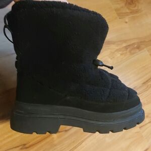 Pajar Varsila Teddy Bear Winter Boots.Rated To -30
